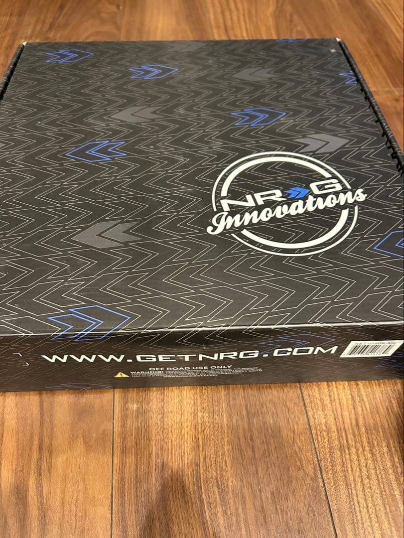 NRG ステアリングホイール ブラック/マルチカラー