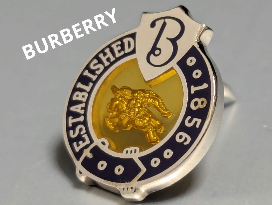 BURBERRY　ピンバッチ　タイタック
