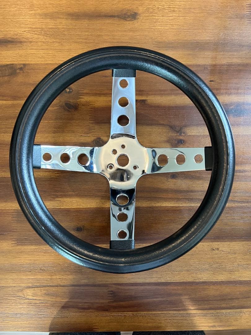 グラント　ステアリング　4スポーク　ムーンアイズ