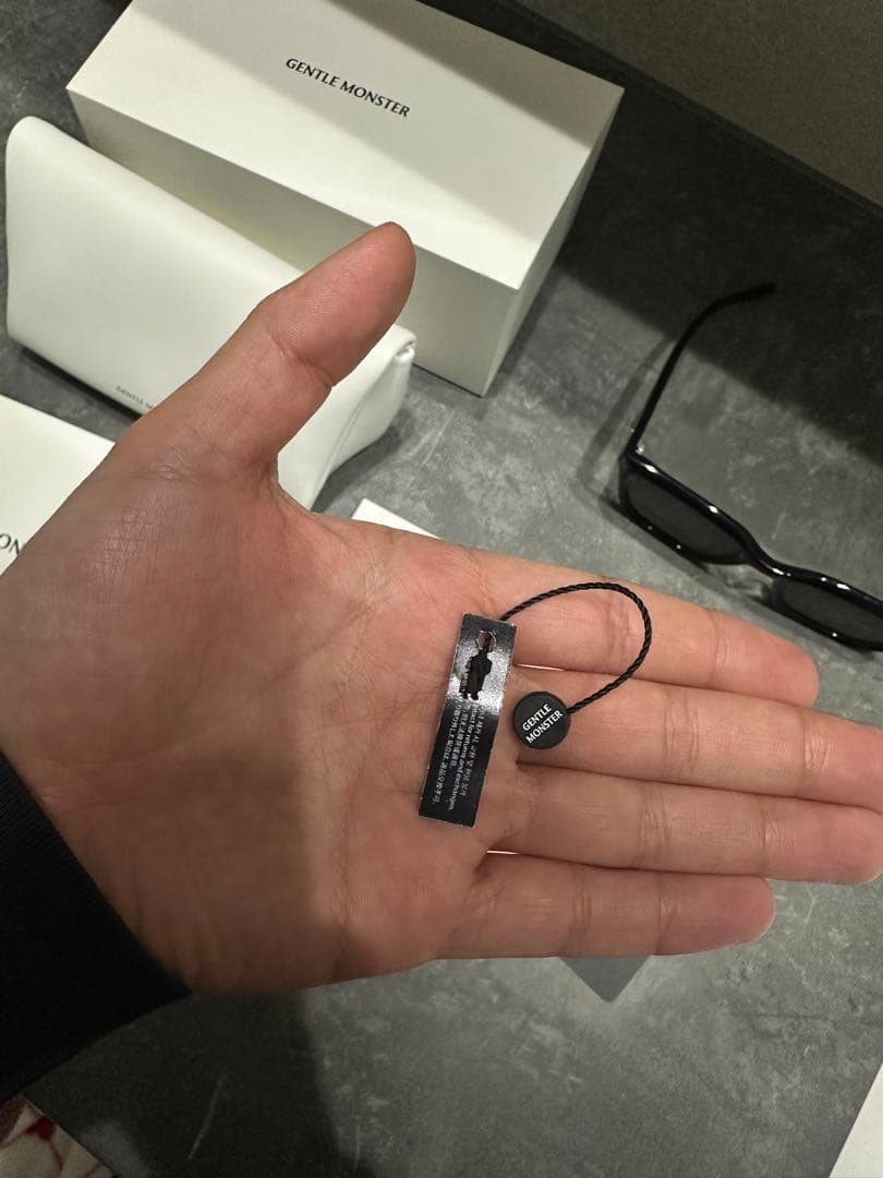 GENTLE MONSTER HOVO サングラス みちょぱ着用