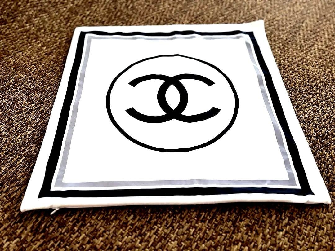 CHANEL クッションカバー　ノベルティ